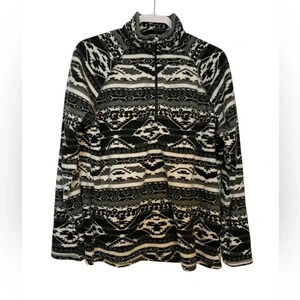 Eddie Bauer Black and White Patterned Sweater